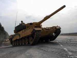 W300